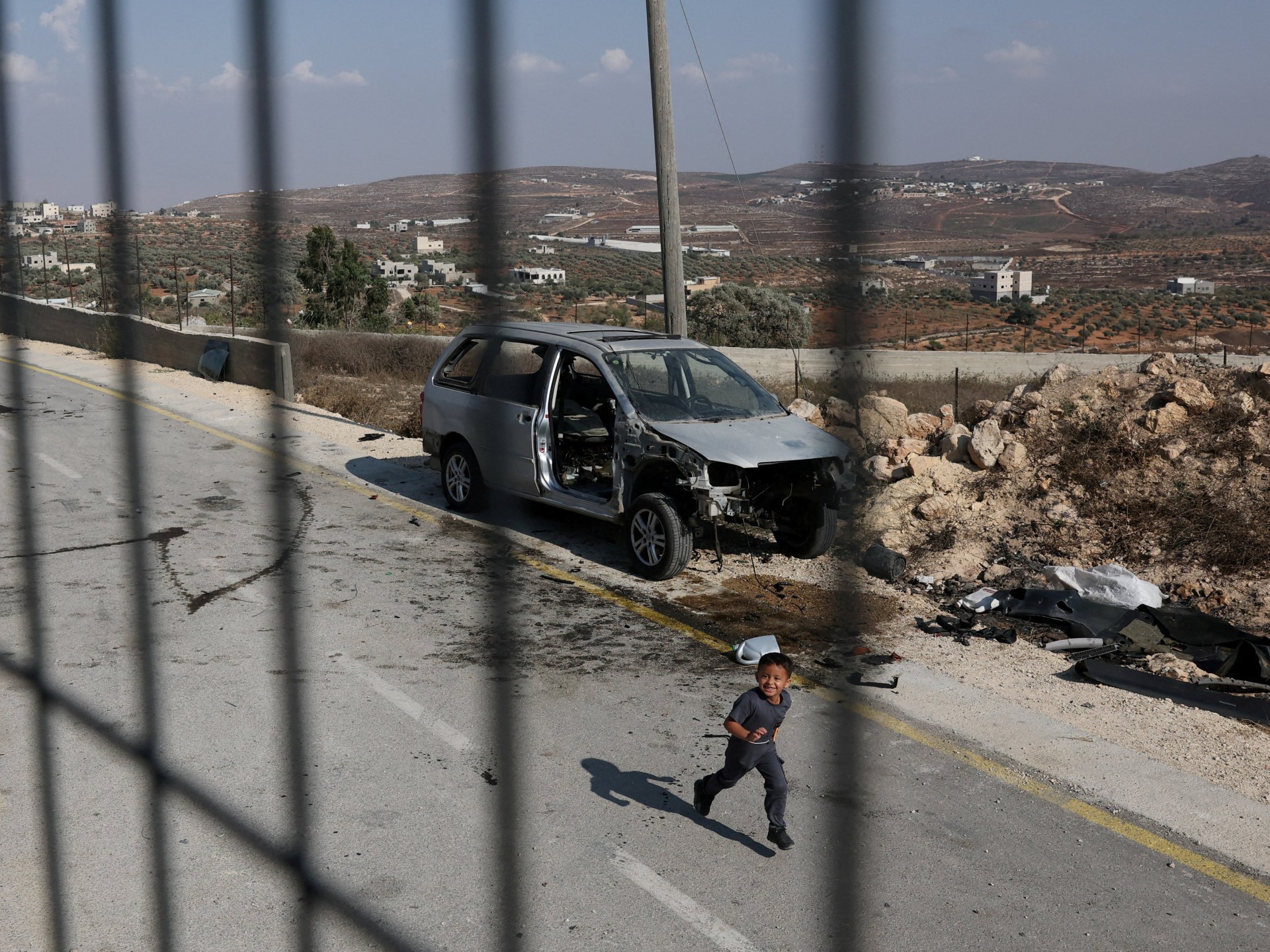 Burnham Expected to Ban Goods From Israeli Settlements