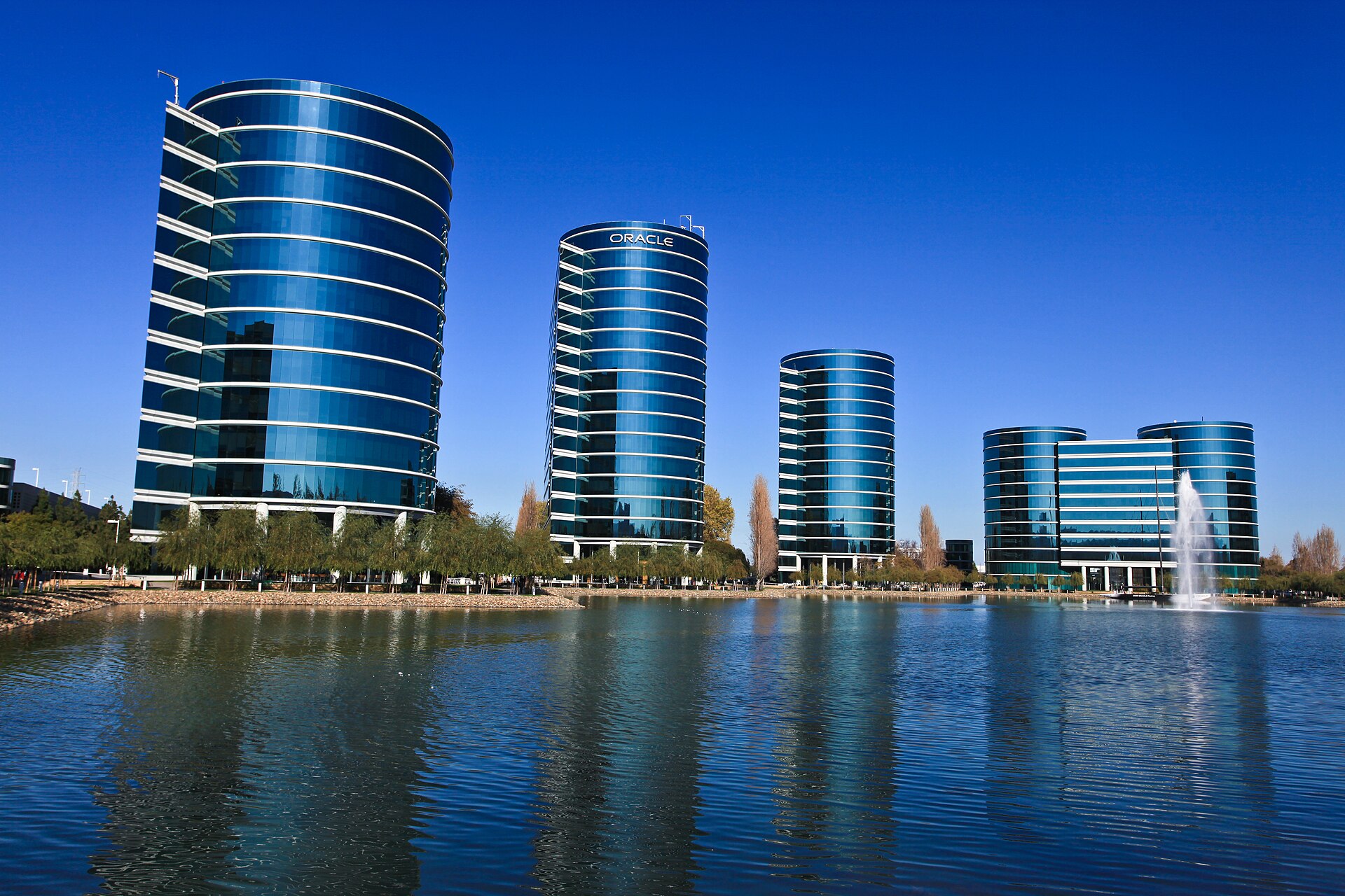 Oracle Links Bank Payment Systems to Swift's Shared Ledger for Tokenised Deposits